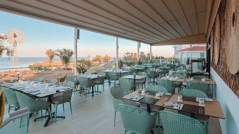 Argo Burger Bistro - Cavo Maris Beach Hotel